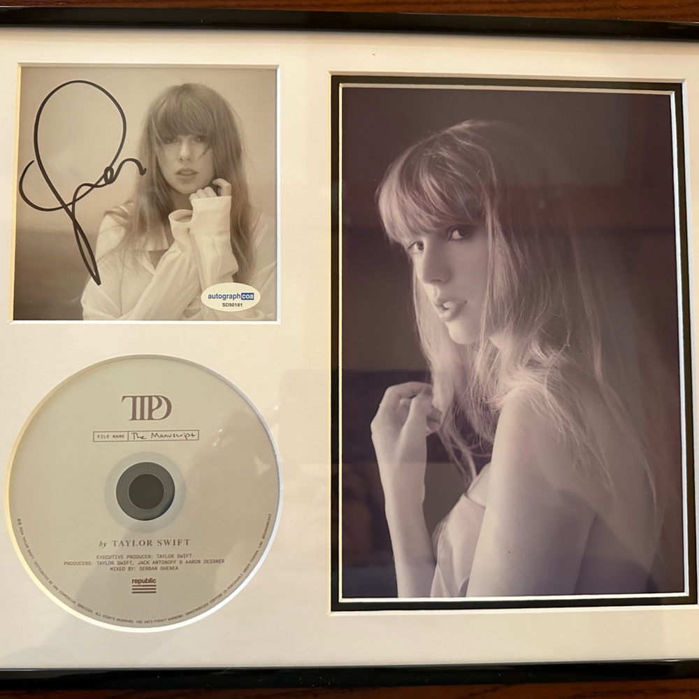 Taylor Swift Framed Photo and CD Set